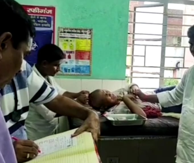 तेज आंधी में पंडाल गिरने से तीन लोगों की मौत, कई घायल, श्राद्ध भोज में शामिल हुए थे सभी