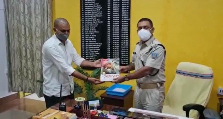 सरकारी स्कूलों के बच्चों को मिलेगी लाइब्रेरी का लाभ, बोकारो एसपी ने की पहल