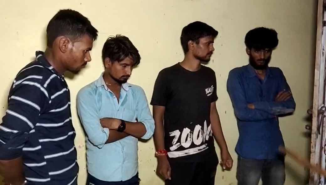 कपड़ा गोडाउन की आड़ में चल रहा था सेक्स रैकेट, आरोपी गिरफ्तार 