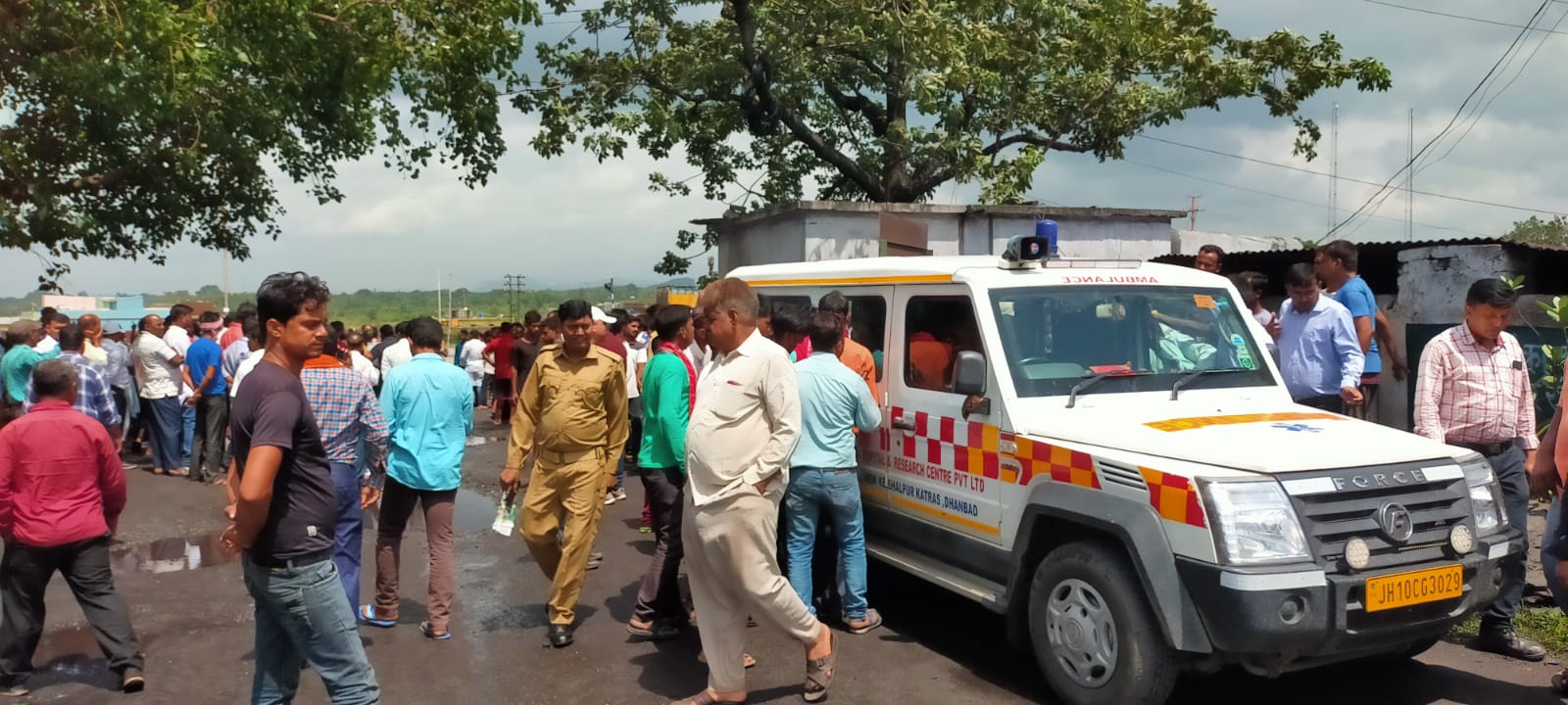 BCCL की आकाश किनारी कोलियरी में करंट से एक की मौत , तीन झुलसे - जानें कैसे घटी घटना 