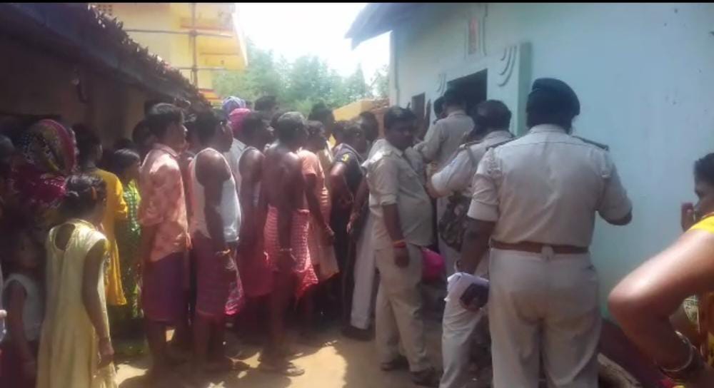 पत्नी को मायके छोड़ कर घर लौटे युवक ने की आत्महत्या, पुलिस जांच में जुटी