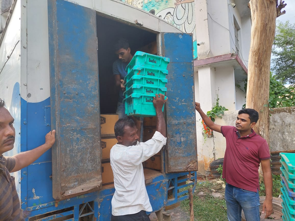 बांका में भारी मात्रा में विदेशी शराब बरामद, तस्कर गिरफ्तार