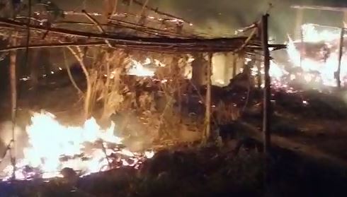 मुजफ्फरपुर में भीषण अगलगी में बच्ची जिंदा जली, कई घर और लाखों की संपत्ति जलकर राख