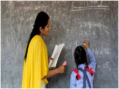झारखंड में 50000 स्कूल टीचरों की होगी बहाली, सिर्फ कैबिनेट की मुहर का इंतजार