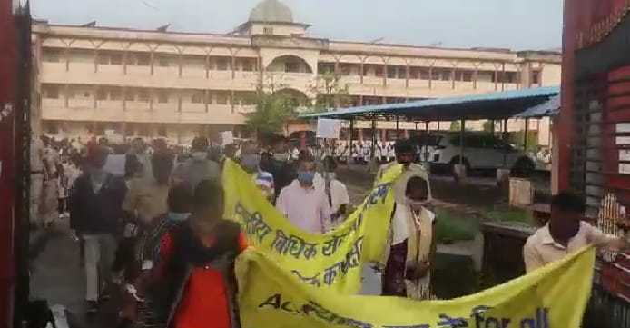 आजादी का अमृत महोत्सव :  प्रभात फेरी रैली में बताई कानून की बातें, किया जागरूक