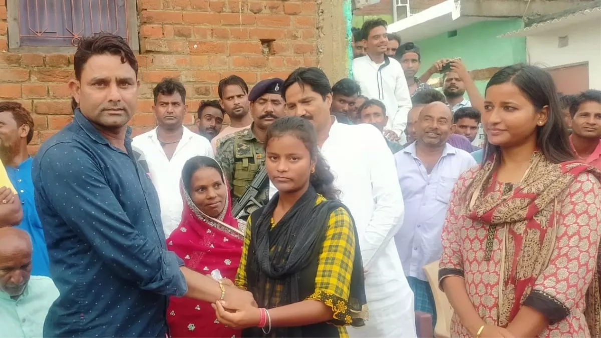 हिंदू लड़की का मुस्लिम युवकों को राखी बांधने के मामले ने पकड़ा तूल, युवती ने अंबा पर लगाया जबरदस्ती करने का आरोप