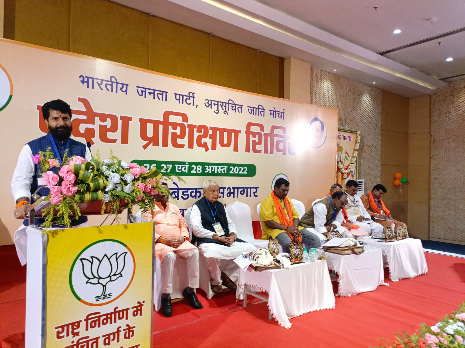 सांसद पीएन सिंह ने धनबाद में मुख़्यमंत्री को क्या सलाह दी ,आप भी जानिए