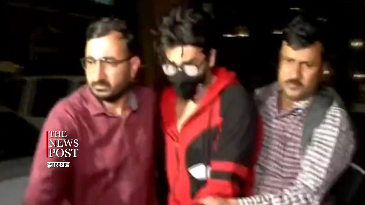 क्रूज पर रेव पार्टी में शामिल किंग ख़ान के बेटे आर्यन खान समेत 8 हिरासत में, एनसीबी कर रही पूछताछ