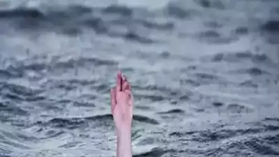 सात वर्षीय छात्र नाले में बहा, वजह जानकर हैरान रह जाएंगे आप