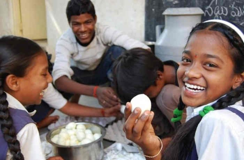 अब बच्चों को सप्ताह में पांच दिन मिलेगा अंडा, योजना प्राधिकृत समिति ने दी मंजूरी 