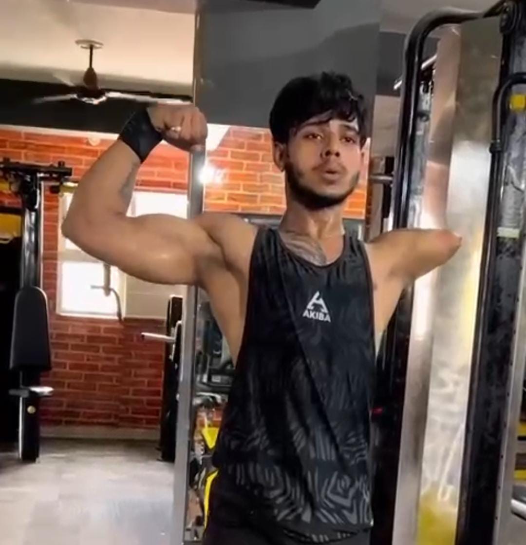 एक हाथ नहीं है तो क्या हुआ - अब यही बन गई है सफलता की सीढ़ी 