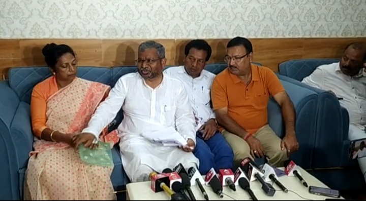 भाजपा हमेशा आदिवासियों का मुद्दा उठाती है, जबकि सीएम हेमंत आदिवासी का खेलते है कार्ड : बाबूलाल    