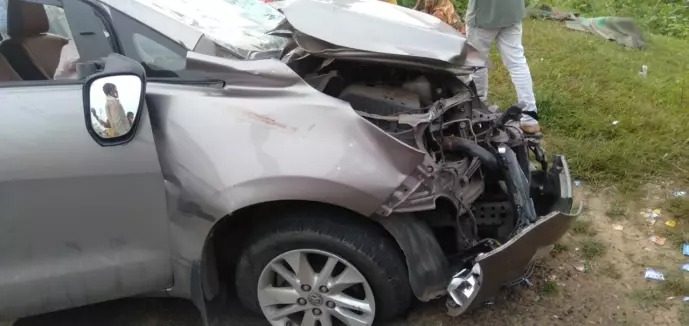 गुजरात में बड़ा हादसा, अंबाजी के दर्शन को जा रहे 14 श्रद्धालुओं को कार ने कुचला, 7 की मौत