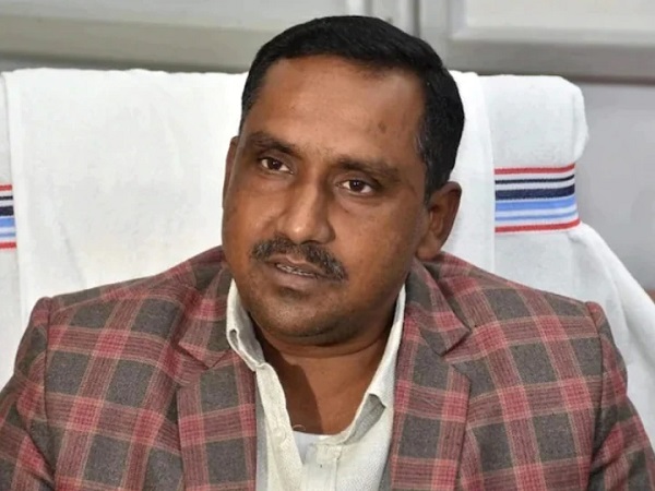 बैठक के बाद क्यों रायपुर रवाना हुए कांग्रेस के दो मंत्री, जानिए  क्या है