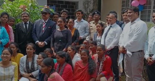 गुमला में आधुनिक पुस्तकालय भवन का हुआ उद्घाटन, जानिये इससे क्या होगा लाभ