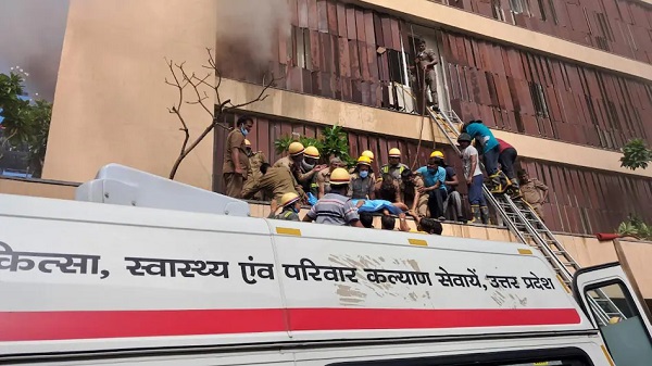 होटल में लगी भीषण आग, दो की मौत कई घायल, रेस्क्यू जारी