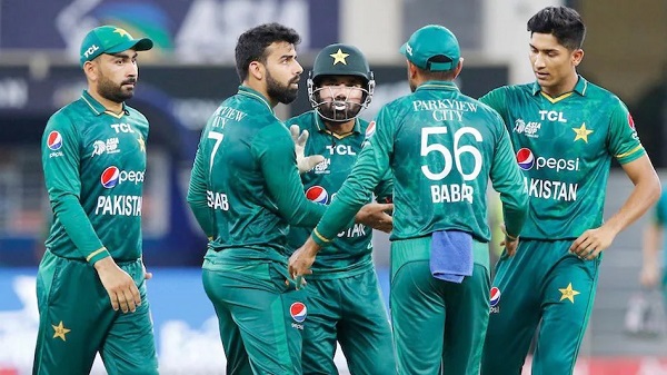 Ind vs Pak in Asia Cup 2022 : आखिरी ओवर तक फैंस के दिल की धड़कनें रहीं तेज, जानिए कब बदला मैच का रुख