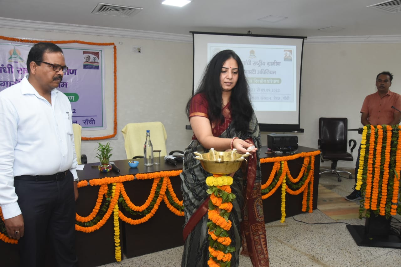 लोकपाल की निष्पक्षता ही उसे संस्था का रूप देती है: मनरेगा आयुक्त 