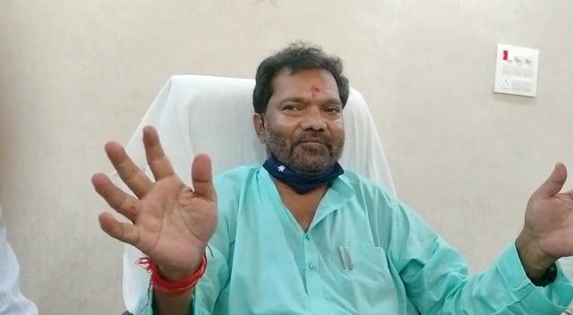 15 दिन में सड़क पर धूल फाँकते दिखेंगे भाजपा नेता: जगरनाथ महतो