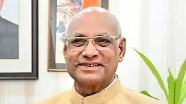 BIG BREAKING: राज्यपाल रमेश बैस पहुंचे रांची, सियासी हलचल फिर हो सकती है तेज