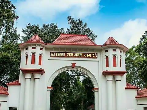 मुख्यमंत्री और सत्ता पक्ष के लोगों से राजभवन नाखुश, जानिए क्यों