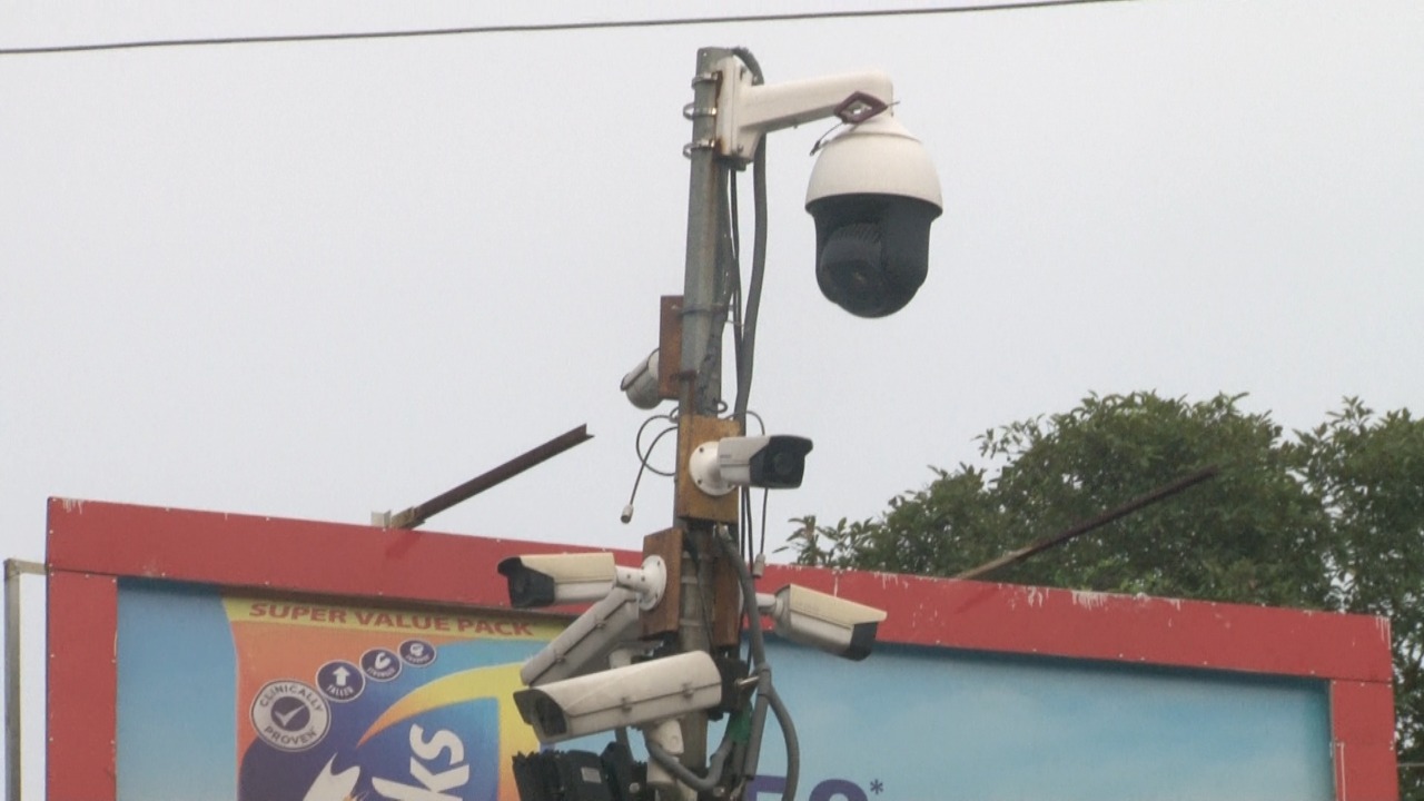 धनबाद में बढ़ते अपराध, सड़क पर लगे हांफते सीसीटीवी कैमरे