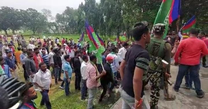 गुंडे पाल रहा कॉलेज प्रबंधन : चंद्रप्रकाश चौधरी   