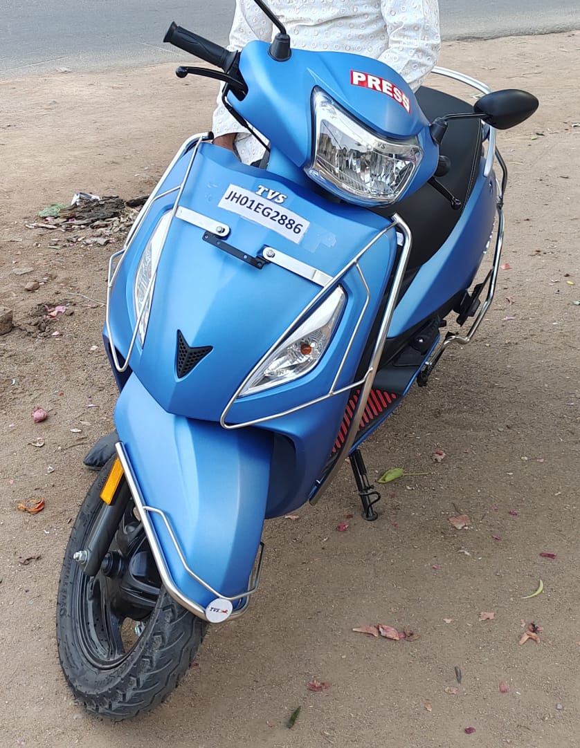 olx  पर ग्राहक बनकर आया शातिर, टेस्ट ड्राइव के बहाने उड़ा ले गया गाड़ी  