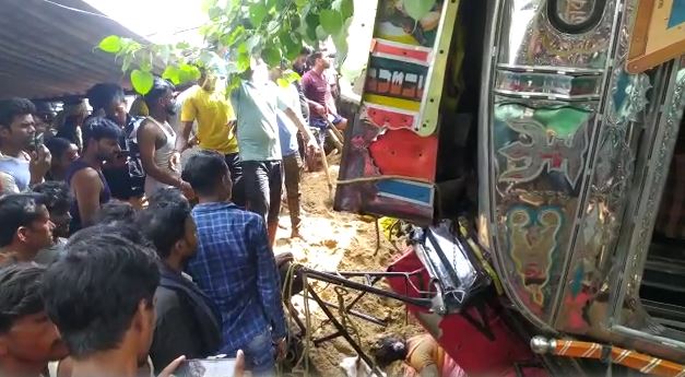 मोतिहारी में दर्दनाक एक्सीडेंट, टेम्पो और ट्रक में भिड़ंत, 5 लोगों की मौत  