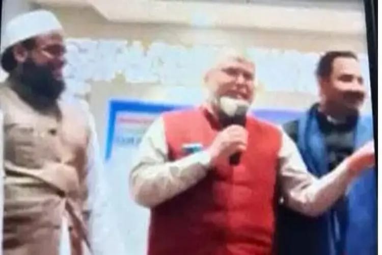 बिहार के मंत्री इसराइल मंसूरी का PFI आरोपी के साथ फोटो वायरल, खुफिया एजेंसी कर रही जांच 