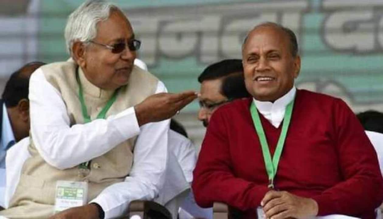 नीतीश कुमार और आरसीपी सिंह के बीच ‘औकात वॉर’, दोनों नेता एक-दूसरे को बता रहे हैं हैसियत  