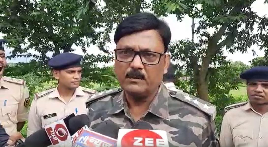 किशनगंज: कैश वैन से 2 करोड़ 3 लाख रुपये की लूट, जांच में जुटी पुलिस 