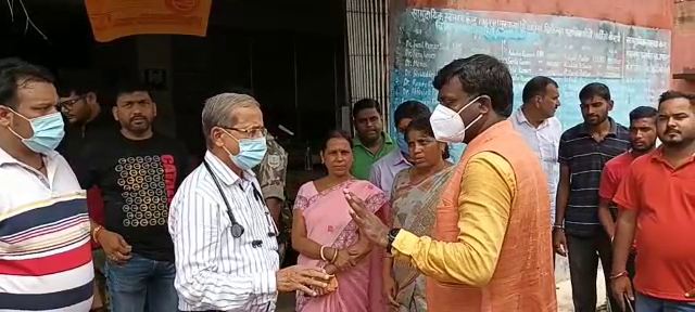 देवघर: एक साथ कई छात्राएं हुईं बिमार, अस्पताल में इलाजरत, जानिए क्या है मामला