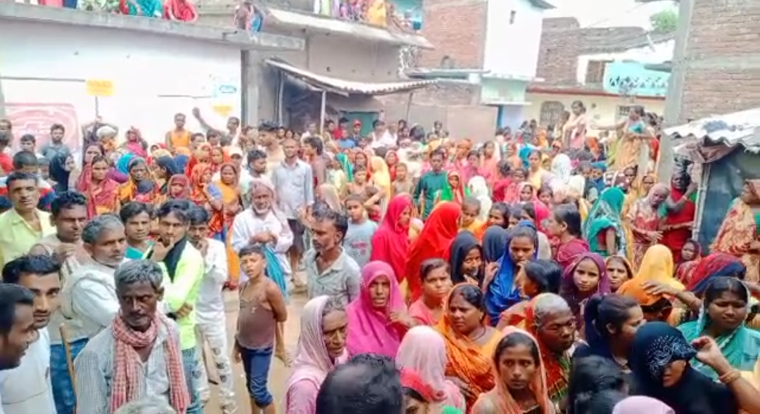 मधुबनी : सेप्टिक टैंक की सफाई करने गया एक मजदूर, नहीं लौटने पर बारी-बारी से 3 उतर गए नीचे, जानिये फिर क्या हुआ