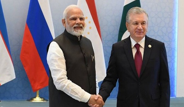 मोदी पहुंचे समरक़ंद, SCO समिट की बैठक हुई शुरू, सदस्य देशों के बीच स्थानीय मुद्रा में व्यापार के प्रस्ताव पर होगी चर्चा