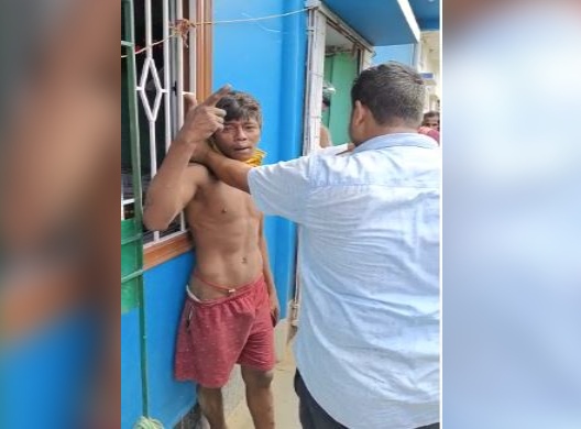 चोरी के आरोप में बेटा की होती रही पिटाई, मां की मिन्नतें रहीं बेकार- जानिये कहां का मामला