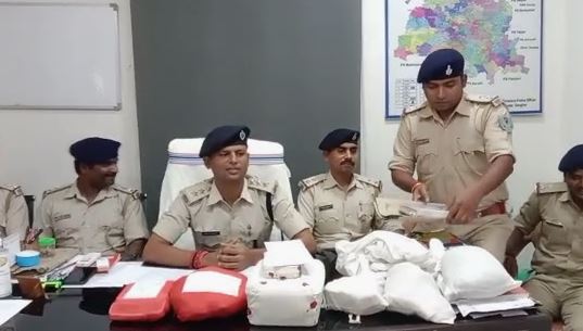 झारखंड का सबसे बड़ा गांजा कारोबारी गिरफ्तार ! जानिए आरोपी के पास से क्या लगा हाथ