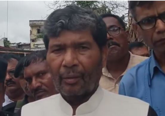 नाबालिग से सामूहिक दुष्कर्म के सवालों से भागते दिखे केंद्रीय मंत्री पशुपति पारस, जानिये क्या है मामला