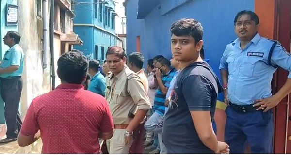 पश्चिम बंगाल के तृणमूल नेता का फांसी के फंदे से लटका मिला शव, जानिए क्या है कारण