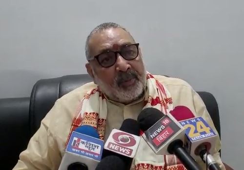 पूर्वांचल की डेमोग्राफी बदलने पर बरसे गिरिराज सिंह, कहा-  गौ तस्करी का बड़ा अड्डा बन गया इलाका