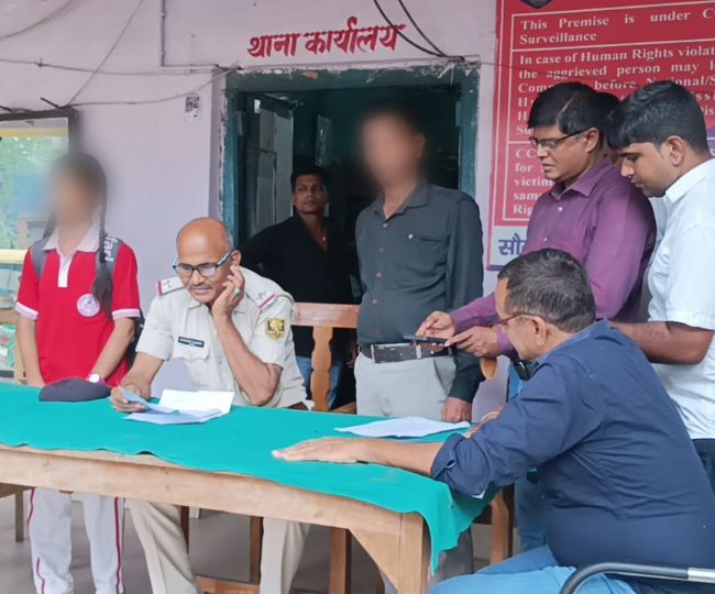 स्कूली छात्रा को कार में खींचकर ले गए बदमाश,  बेहोशी की हालत में छोड़कर भागे