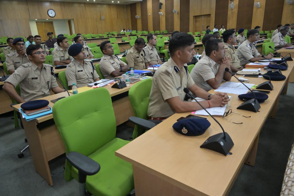 झारखंड के तीन और जिले हुए नक्सल मुक्त, जानिए राज्य में कौन-कौन से जिले हुए मुक्त और कौन अब भी है प्रभावित