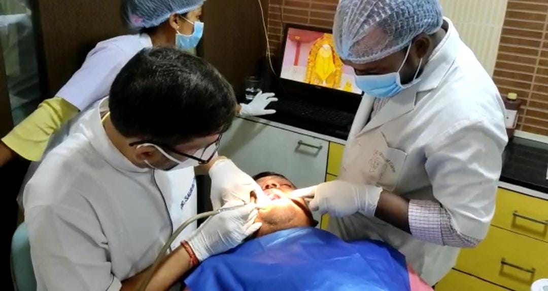 कड़ी सुरक्षा घेरा में बैंक मोड़ पहुंचे पूर्व विधायक संजीव सिंह,जानिए क्यों ले जाया गया