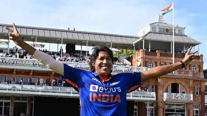 महिला क्रिकेट गेंदबाज झूलन गोस्वामी के बारे में जानिए खास बात, संन्यास के मौके पर किसने बधाई दी