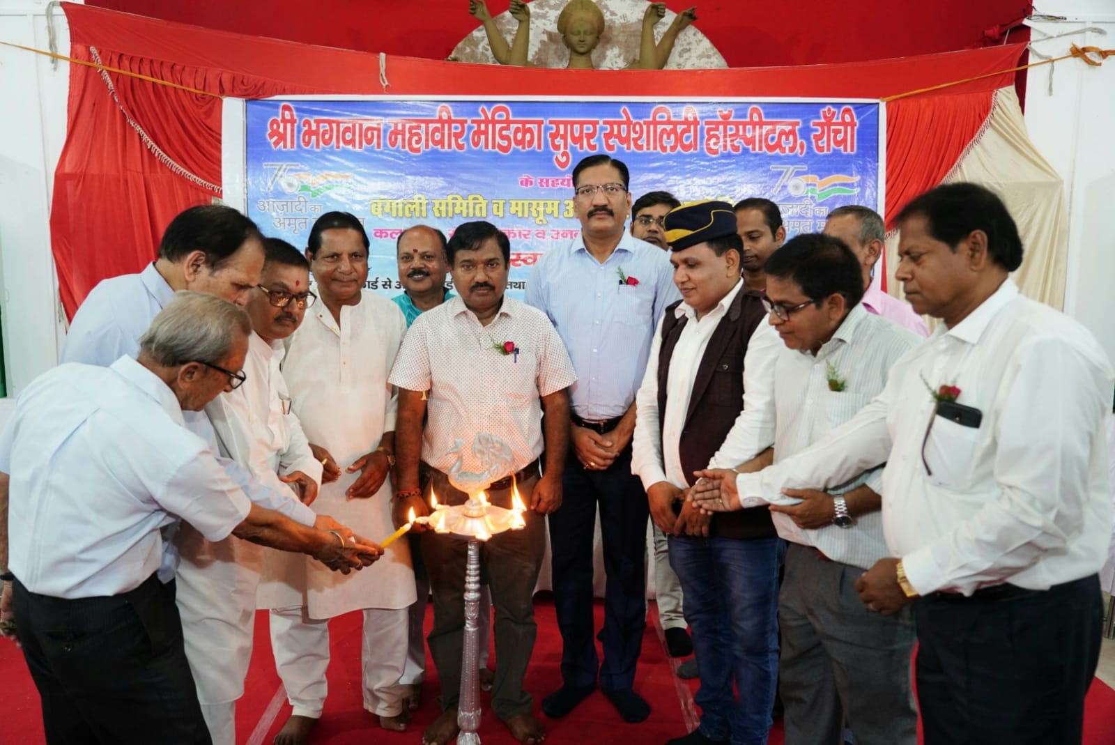 कलाकार और साहित्यकारों के लिए बंगाली समिति और मासूम ने लगाया स्वास्थ्य जांच शिविर, 150 कलाकारों को मिला लाभ