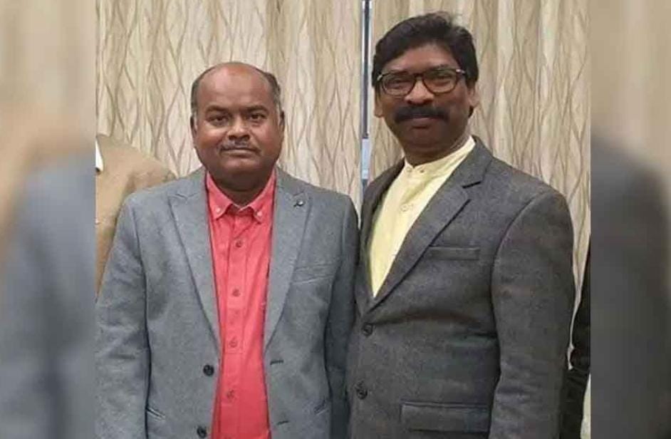 संथाल में 1000 करोड़ का अवैध खनन, गिरफ्तार पंकज और प्रेम प्रकाश के घर ED रेड में मिले सीएम का चेक और पासबुक, बाबूलाल ने ट्वीट कर दी जानकारी