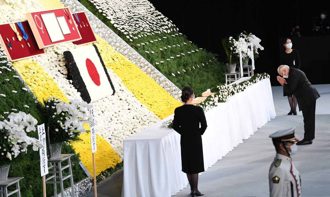 दोस्त शिंजो आबे की अंतिम विदाई समारोह में शामिल हुए प्रधानमंत्री मोदी, जानिए क्या थी भावनात्मक प्रतिक्रिया