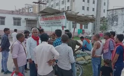 मुजफ्फरपुर: उप मुखिया की गोली मारकर हत्या, ग्रामीणों ने आरोपी को पीट पीट कर मार डाला