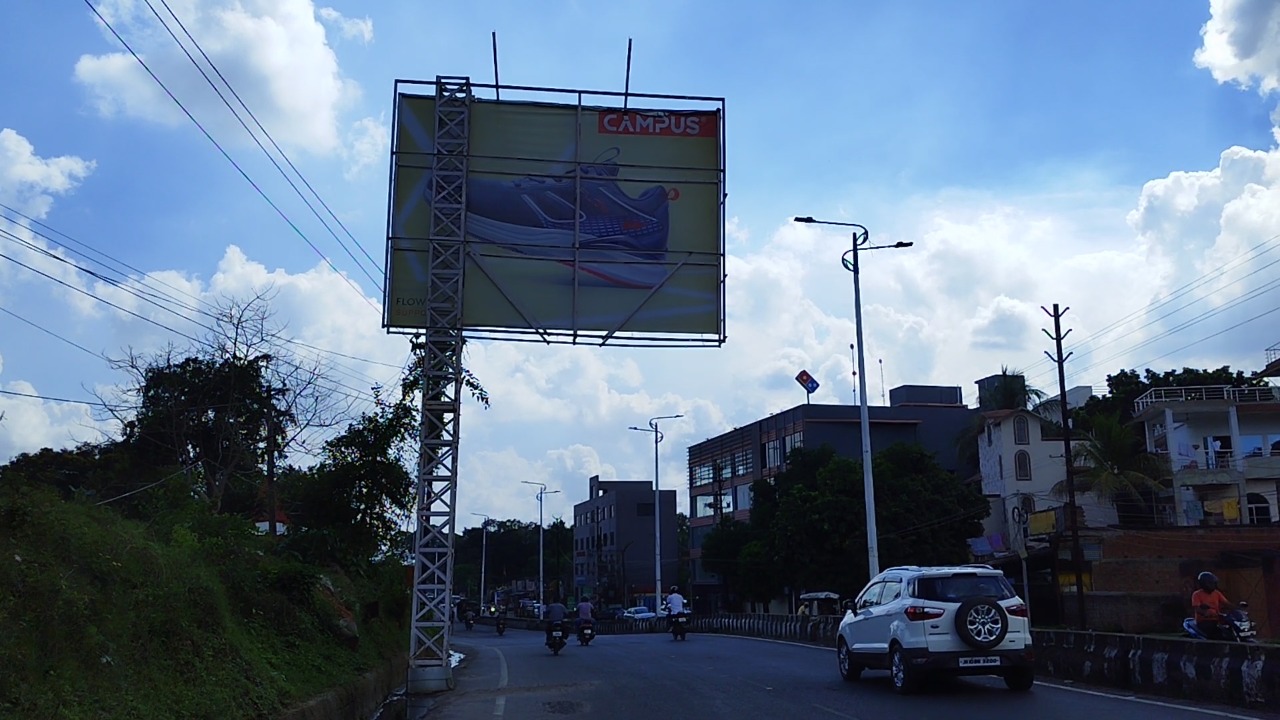 धनबाद नगर निगम ही शहर की सुंदरता को कर रहा खराब, जानिए कैसे