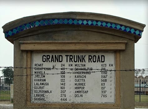 नेशनल हाईवे पर सड़क किनारे खड़े वाहन बन गए हैं साइलेंट किलर, जानिए फिर कहां हुई दुर्घटना